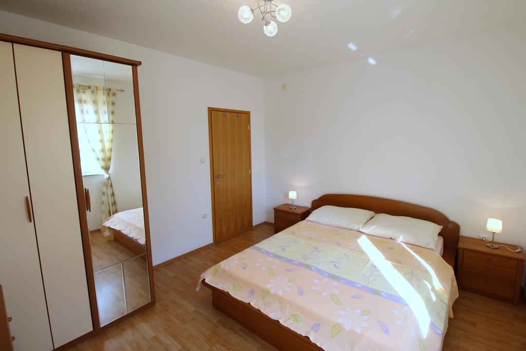 Apartment Luzia Banjole Exterior photo